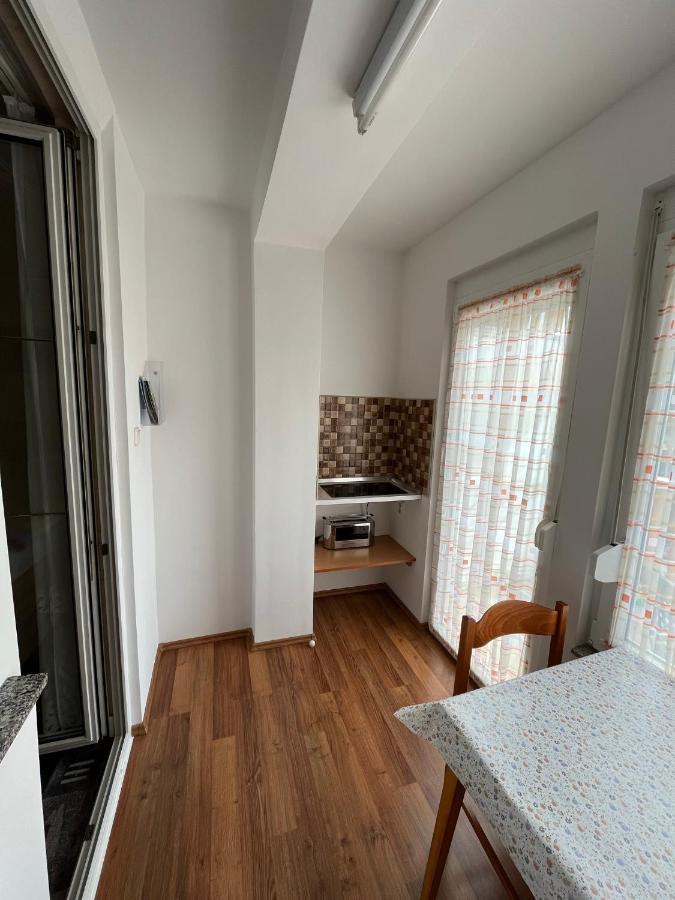 Karolin Apartman Buk Exterior photo