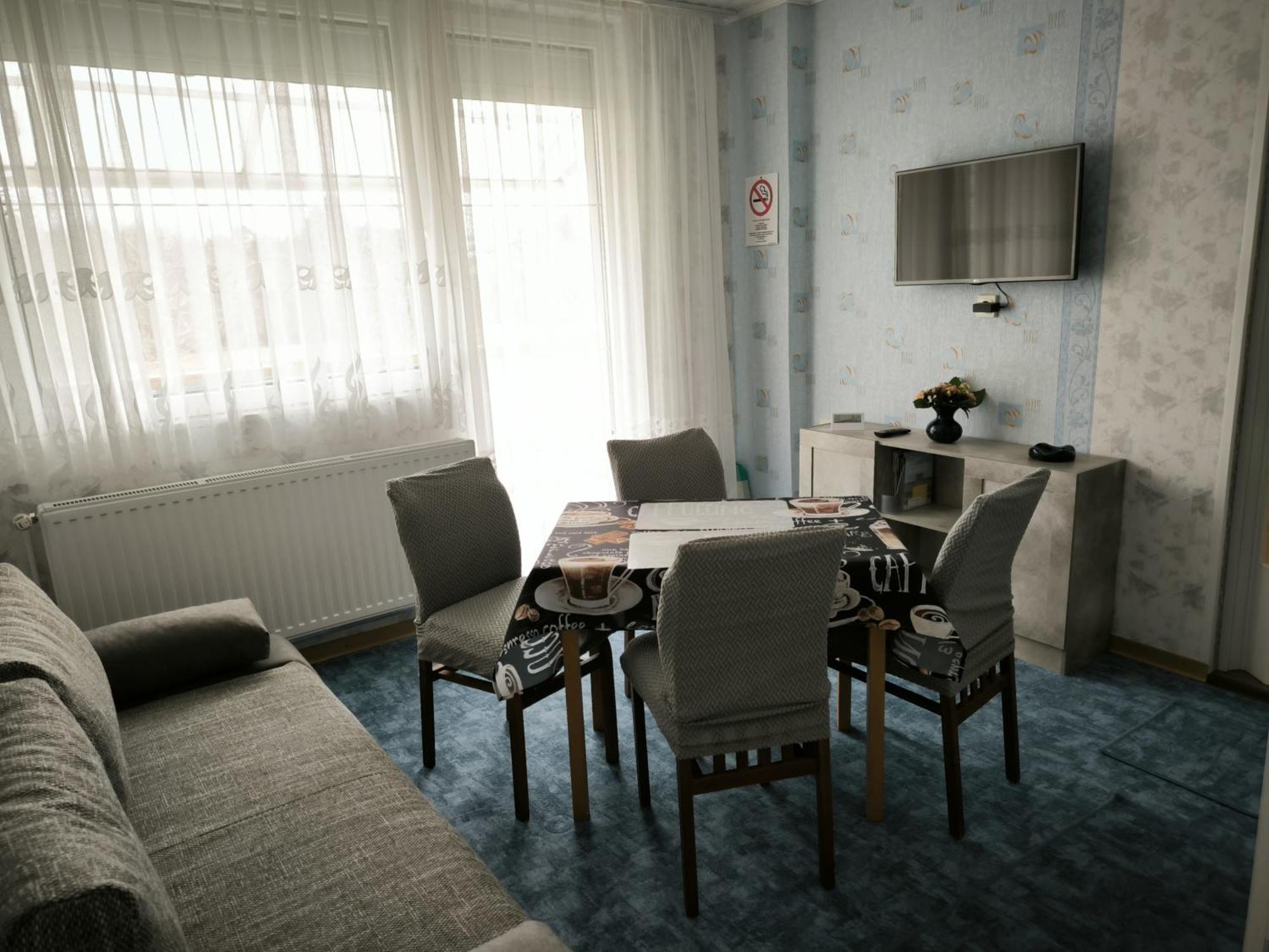 Karolin Apartman Buk Exterior photo