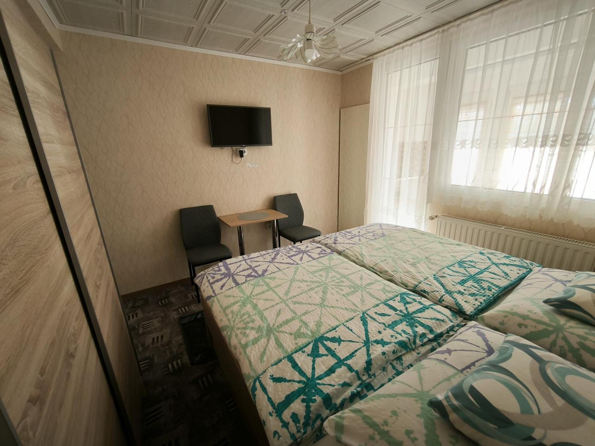 Karolin Apartman Buk Exterior photo