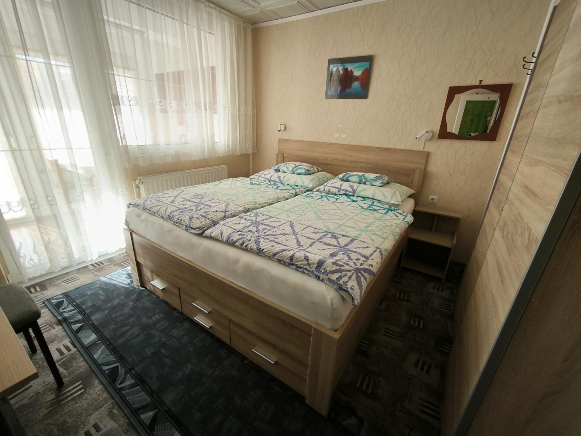 Karolin Apartman Buk Exterior photo
